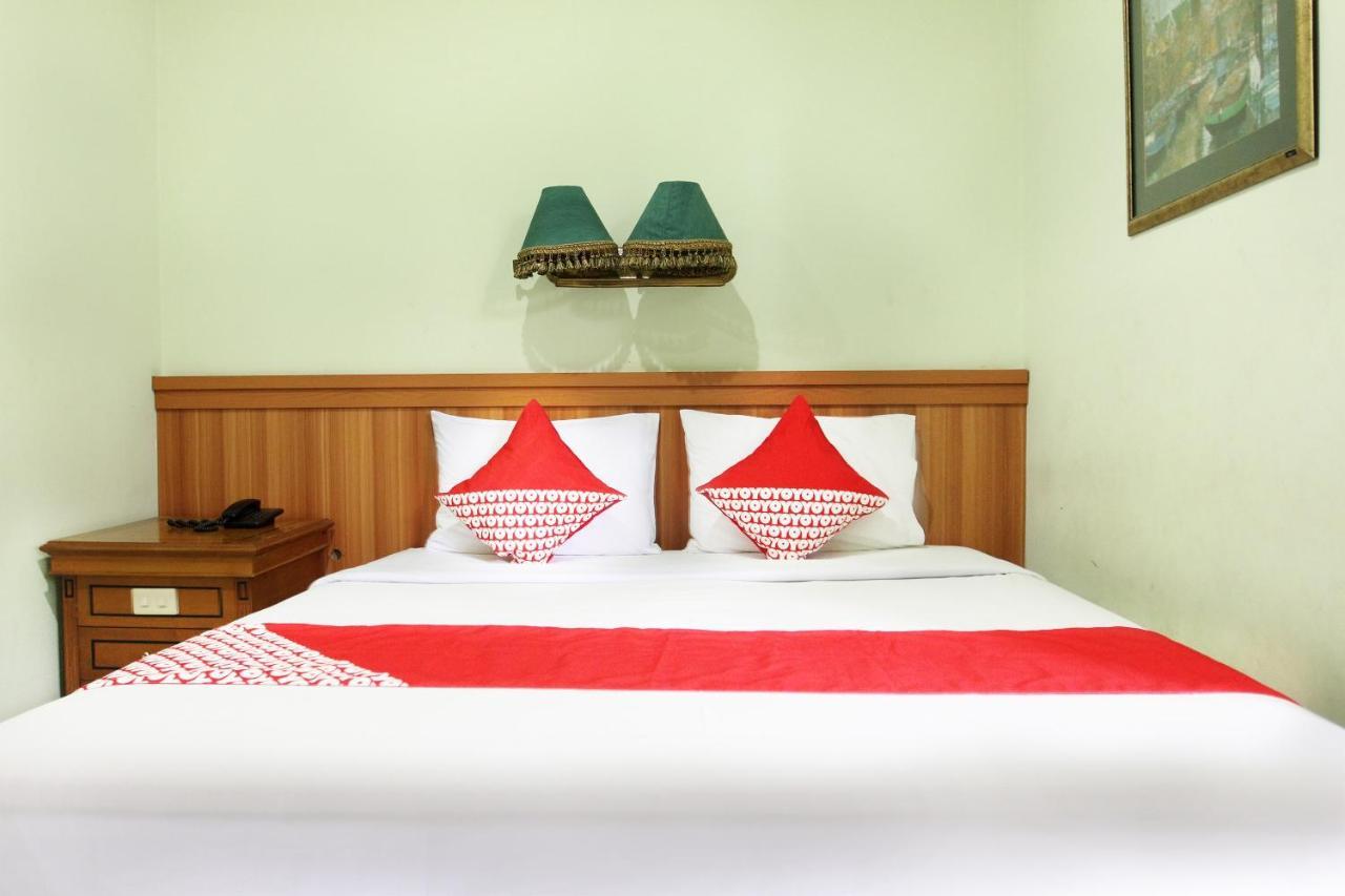 ג'קרטה Reddoorz Plus Near Kemang Raya מראה חיצוני תמונה