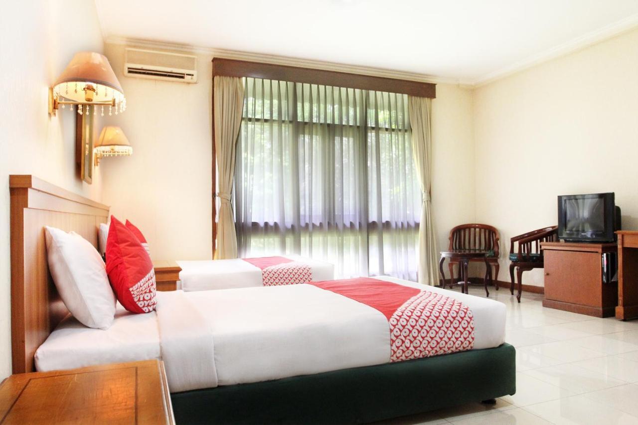 ג'קרטה Reddoorz Plus Near Kemang Raya מראה חיצוני תמונה